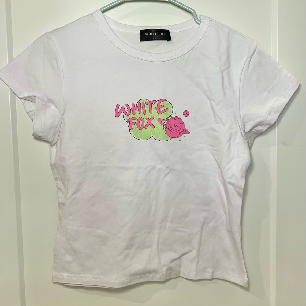 White Fox Boutique Planet Logo Cropped Tee